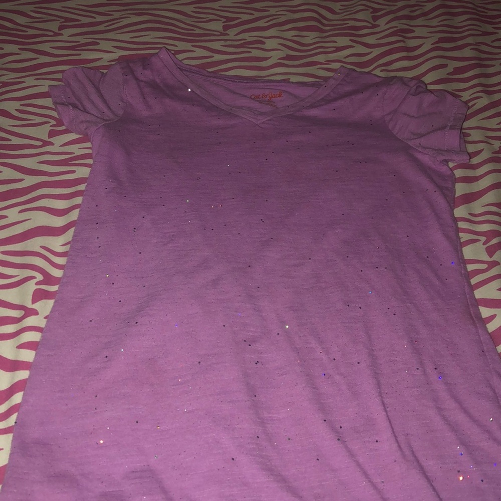 a short sleeve shirt